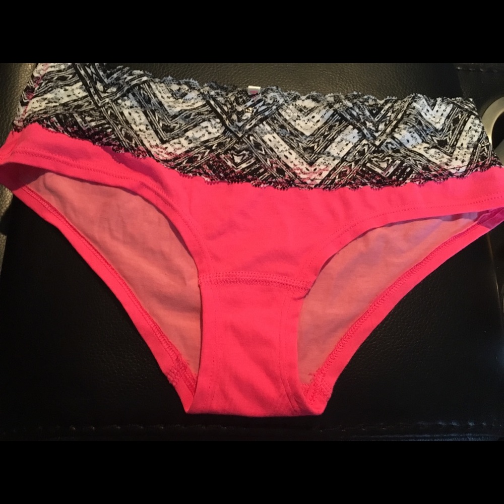 Victoria’s Secret pink low rise hipster panty
